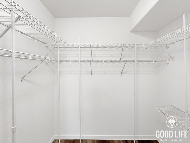 Building Photo - Stylish 2-Bed 2-Bth Home in Irvine with Pool, Jacuzzi, Basketball Court, Balcony & 2 Car Attached...