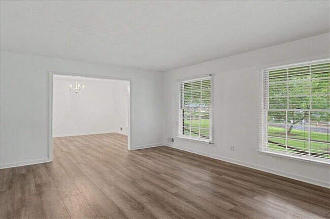 Building Photo - 2985 Fredrick Dr
