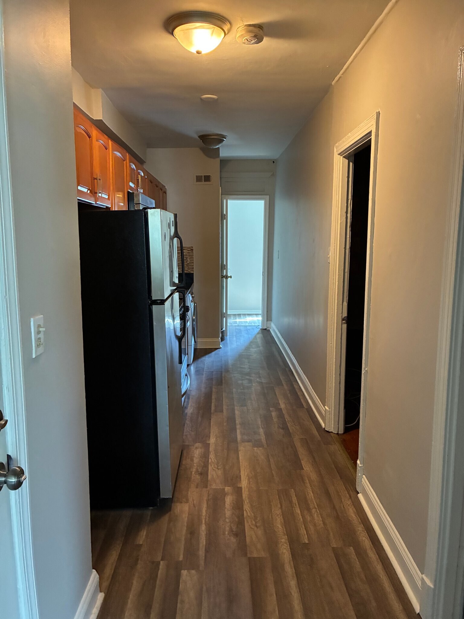 Building Photo - 1625 E St NE