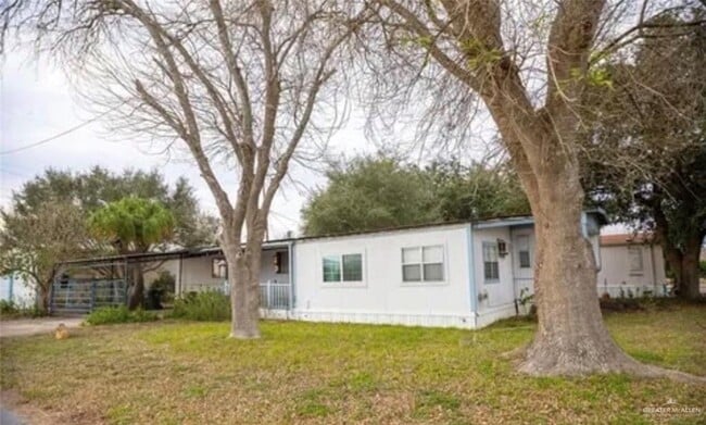 Building Photo - 10 N Palmera Dr