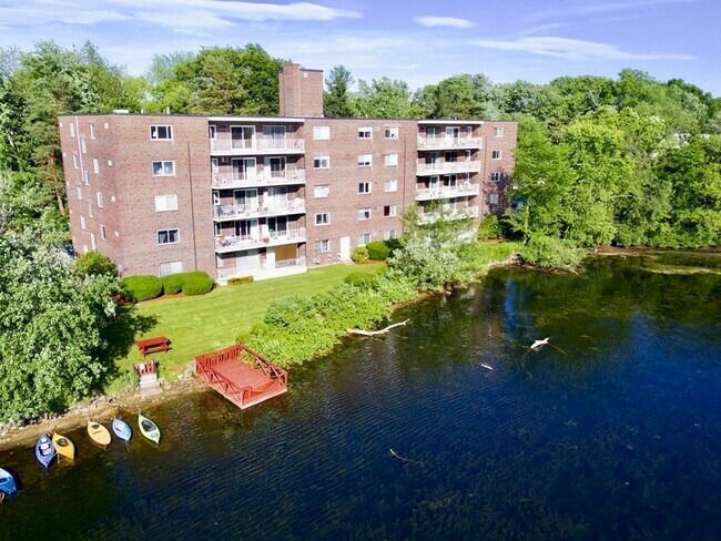 Building Photo - 18 Hamilton Rd