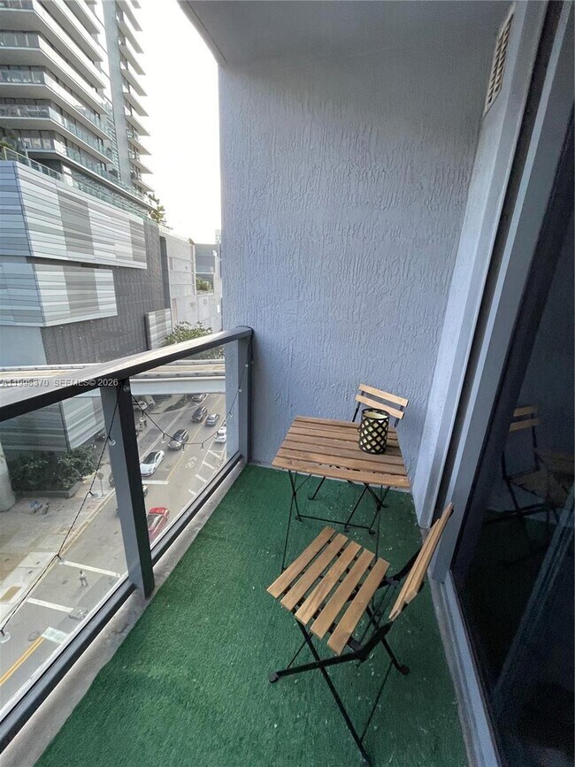 Building Photo - 31 SE 6th St