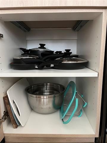 Building Photo - 1901 S Harwood St