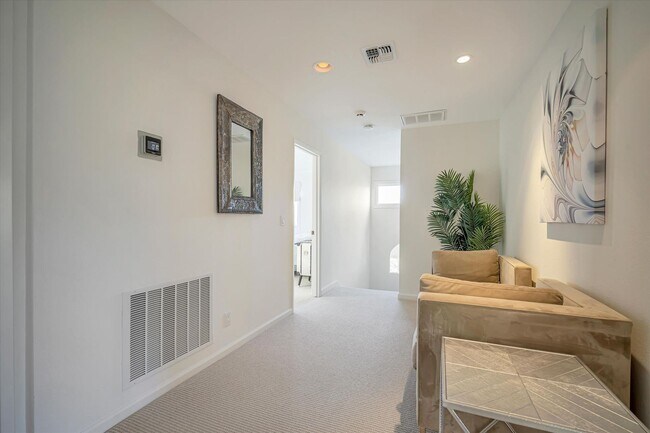 Building Photo - Welcome to Your Luxurious Napa Valley Retr...