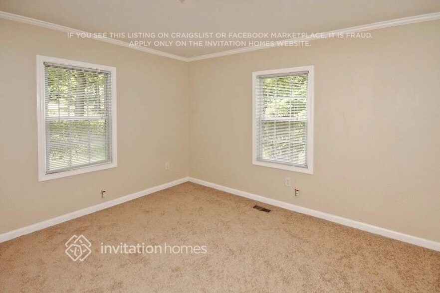 Building Photo - 6323 Temple St