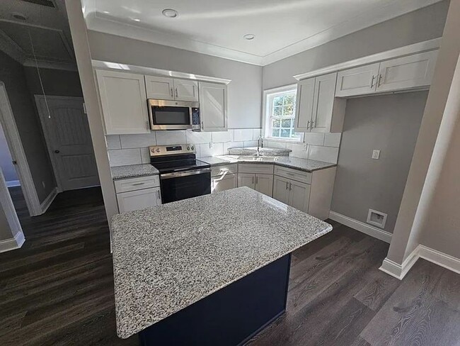 Building Photo - WONDERFUL  HOMES