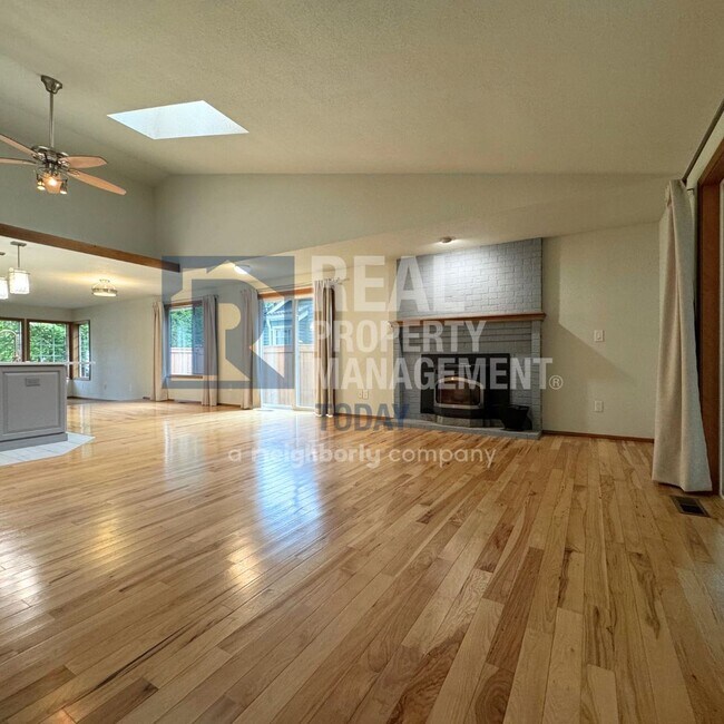 Building Photo - Remodeled Rambler In Gem Heights neighborh...