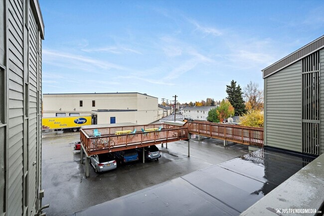 Building Photo - Executive Style Condominium