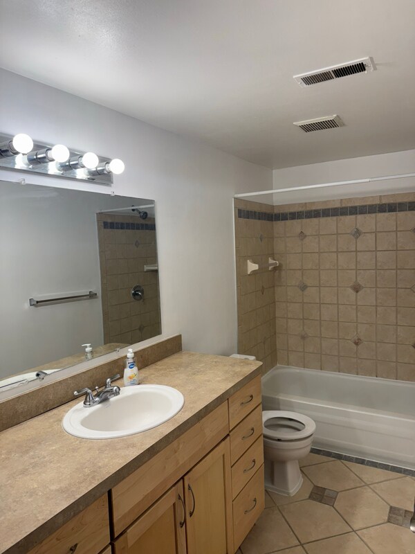 Building Photo - 31993 W 12 Mile Rd