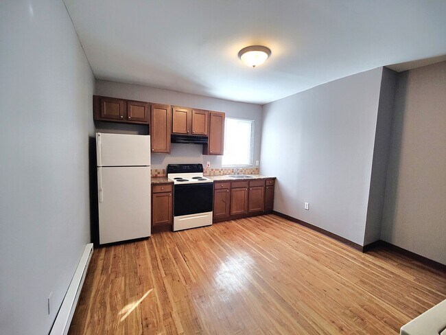 Building Photo - 2661 S 18th St