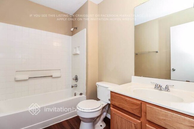 Building Photo - 646 Via Estrella
