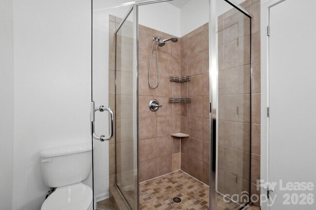 Building Photo - 921 Westbrook Dr