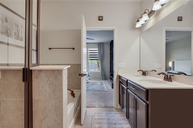 Building Photo - 7013 Armagh Dr