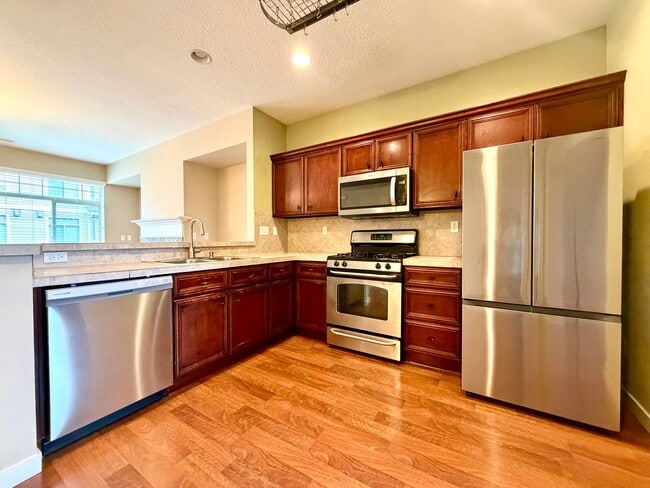 Building Photo - ~New home for the holidays? Move in now, and get December RENT FREE!~