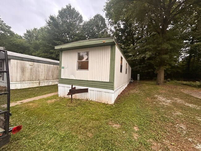 Building Photo - Rent To Own- 1 bed 1 Bath Mobile Home