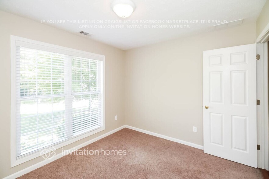 Building Photo - 48 Fenwick Ct