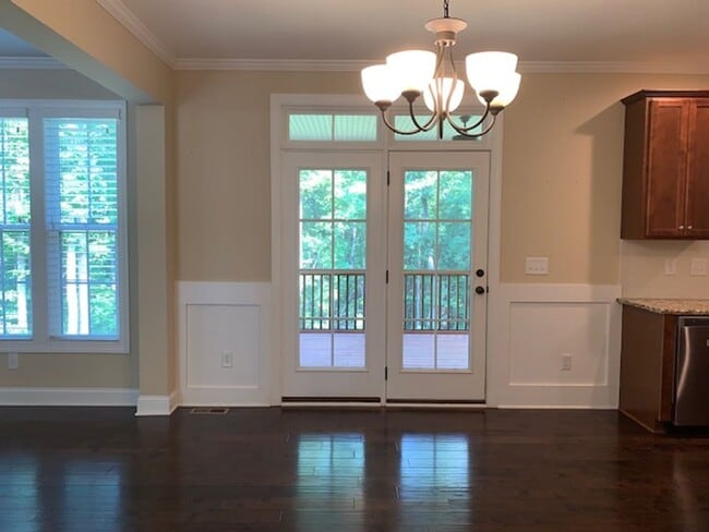 Building Photo - Adorable Ranch Home in a Great Neighborhood!