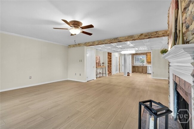 Building Photo - 12502 Apache Ave