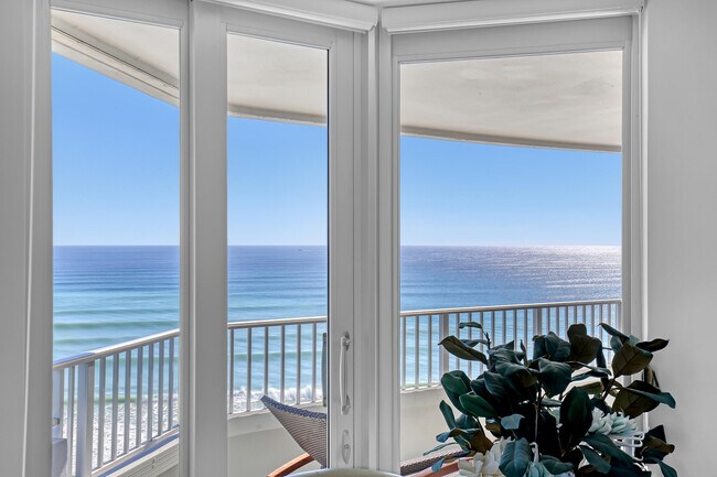 Building Photo - 5200 N Ocean Dr
