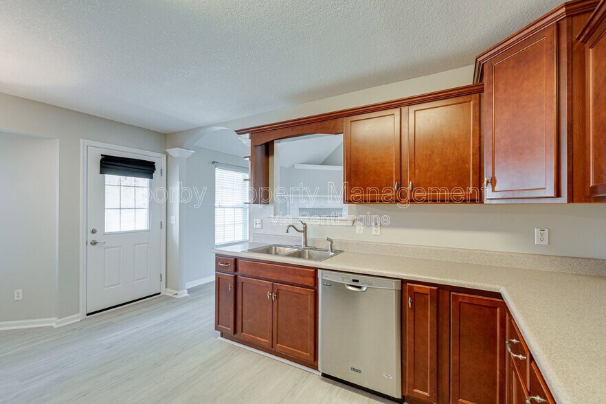 Building Photo - 7420 Salmon Ln