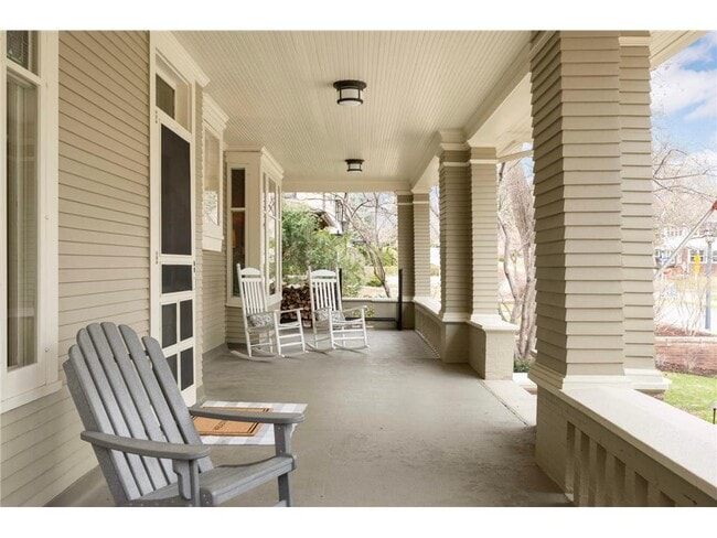 Building Photo - 1776 Knox Ave S