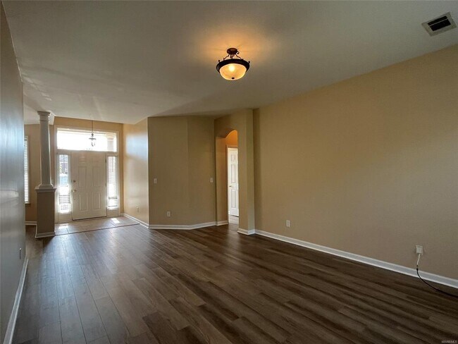 Building Photo - 8951 Alderwood Way