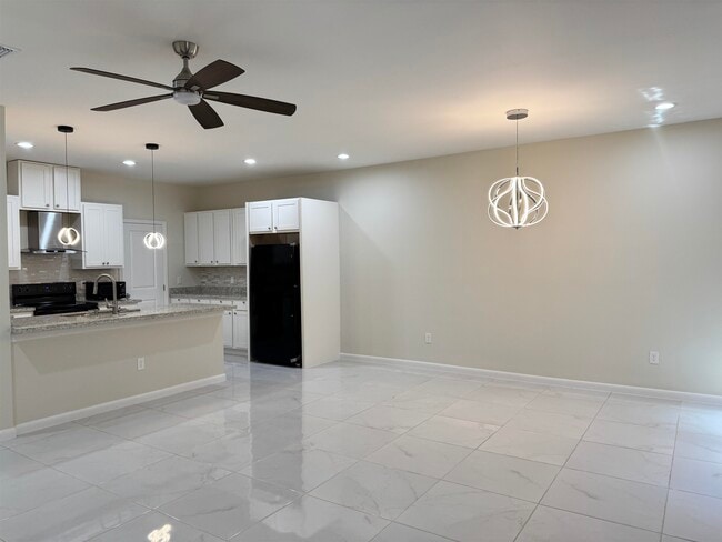 Building Photo - 1413 El CAPORAL DR.