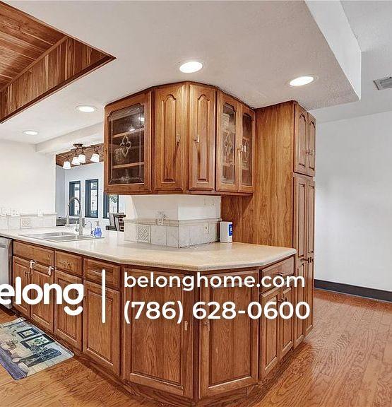 Building Photo - 5380 SW 8th Ct