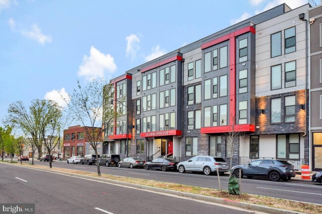 Building Photo - 1028 Bladensburg Rd NE