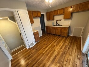 Building Photo - 25301 Shoreview Ave