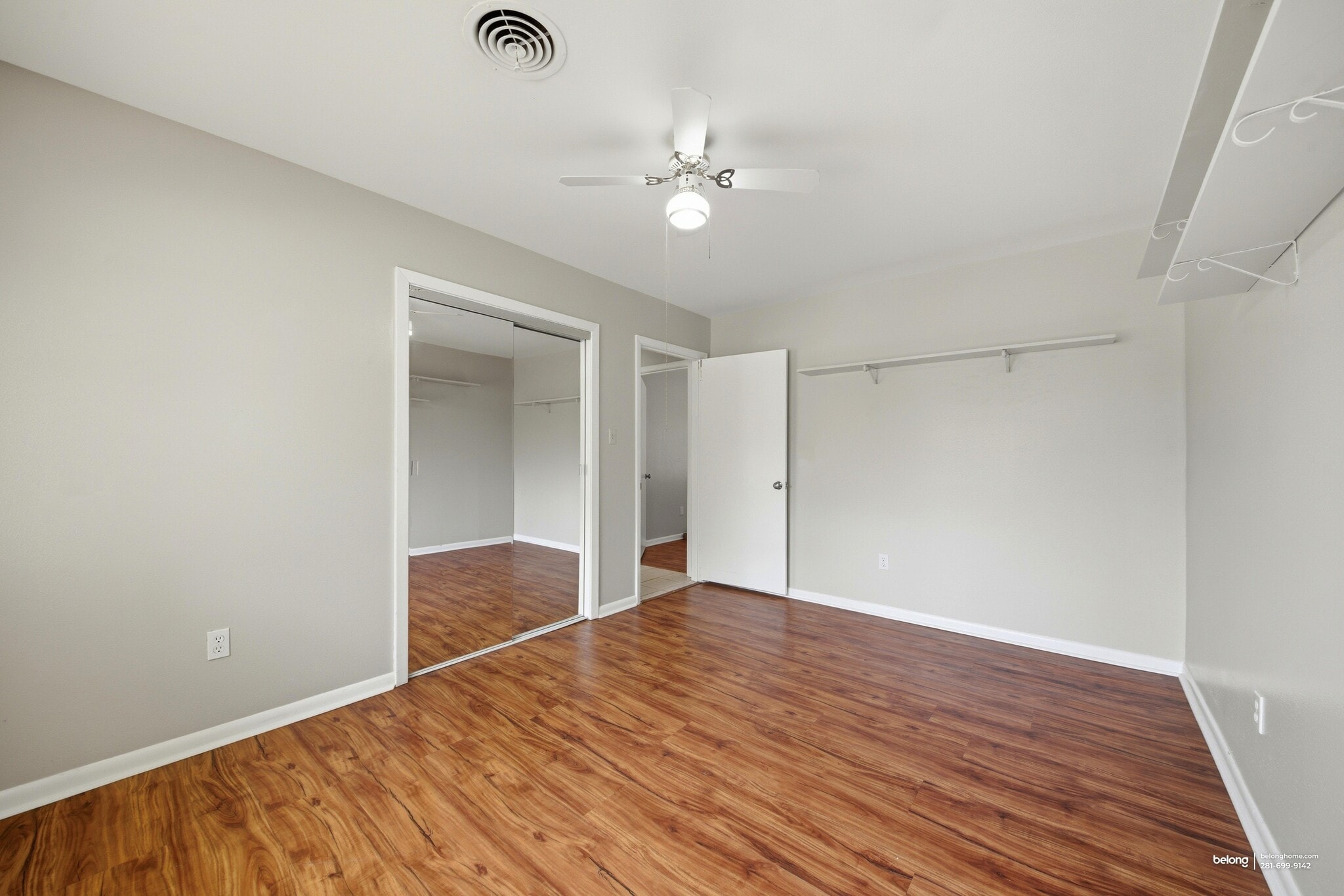 Building Photo - 1302 Laura Ln