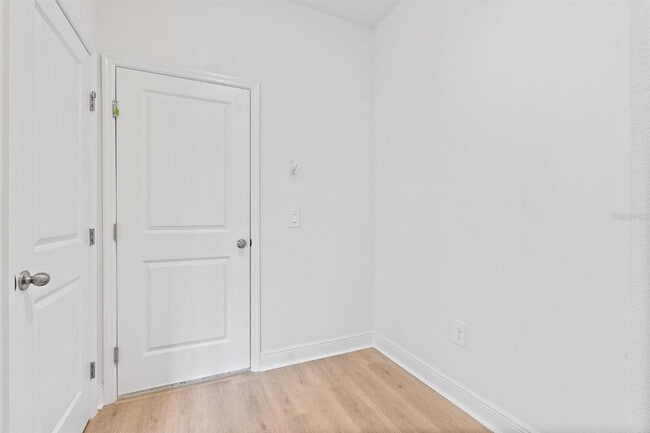 Building Photo - 2276 Hen Rd