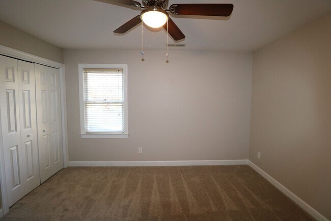 Building Photo - 8193 Steeplechase Cir