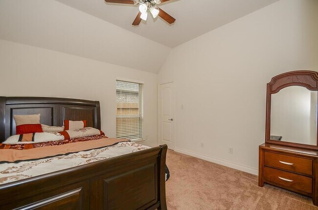 Building Photo - 4307 Fenetre Forest St