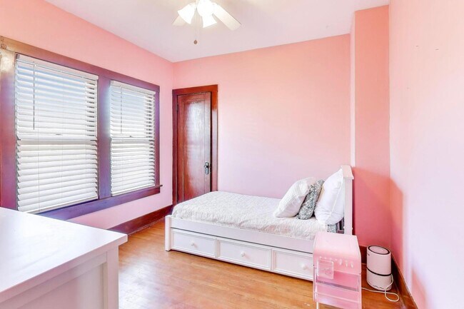 Building Photo - 23 N Adams St