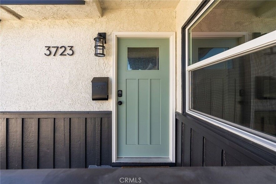 Building Photo - 3723 Sandgate Dr