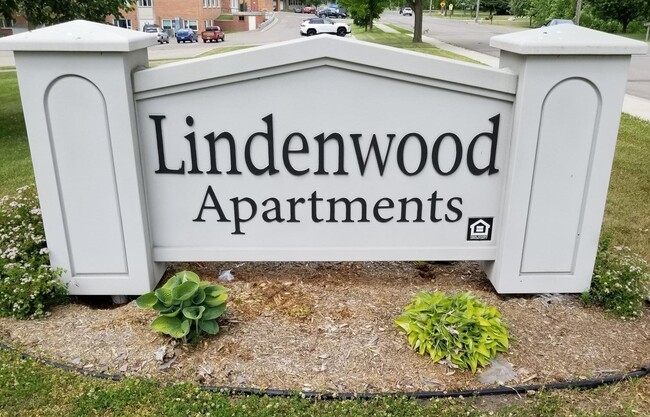 Linden Wood Apartments - 215 Linden Ave W Winsted MN 55395 | Apartment ...