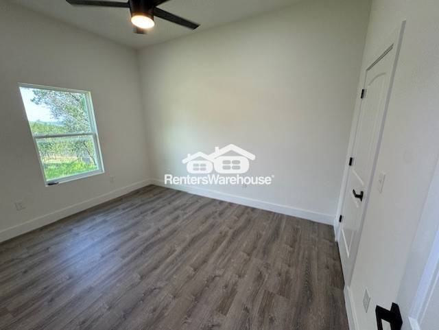 Building Photo - 664 Rolling Hills Dr