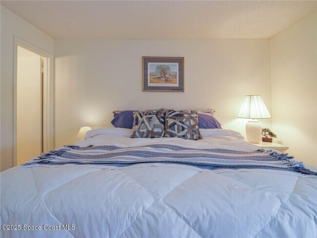 Building Photo - 57 Woodland Dr