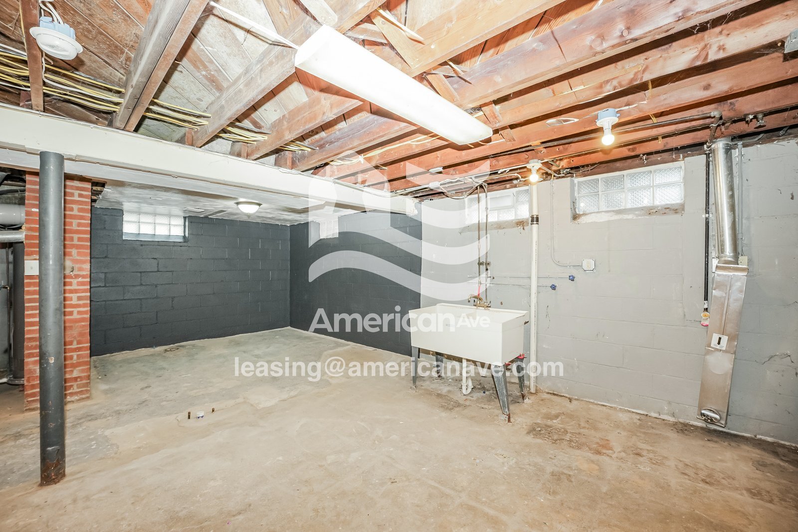 Building Photo - 4304 E 164th St