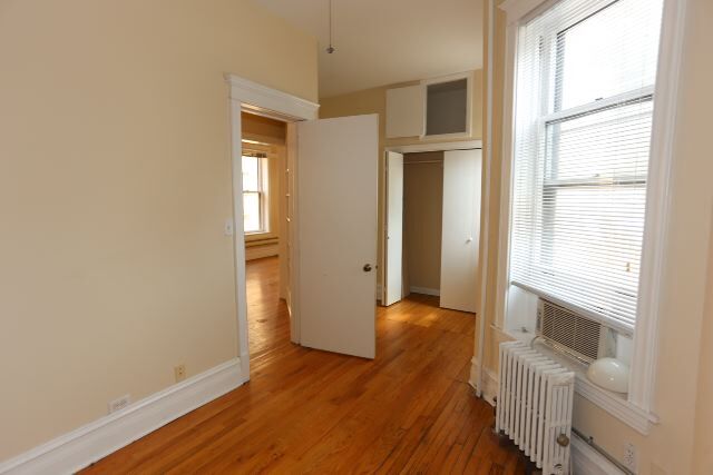 Building Photo - 1219 N Dearborn St