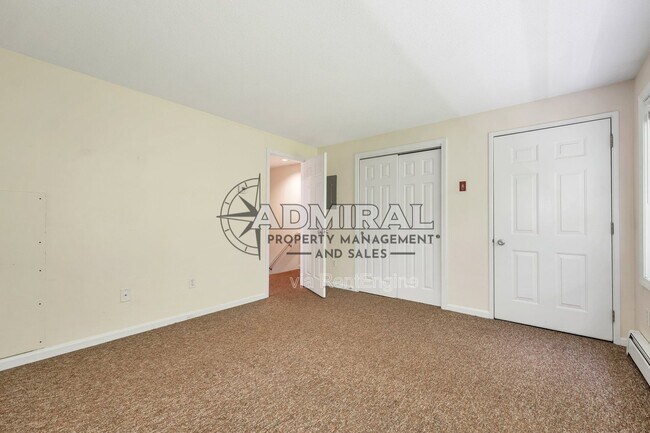Building Photo - 65 Woodland Green
