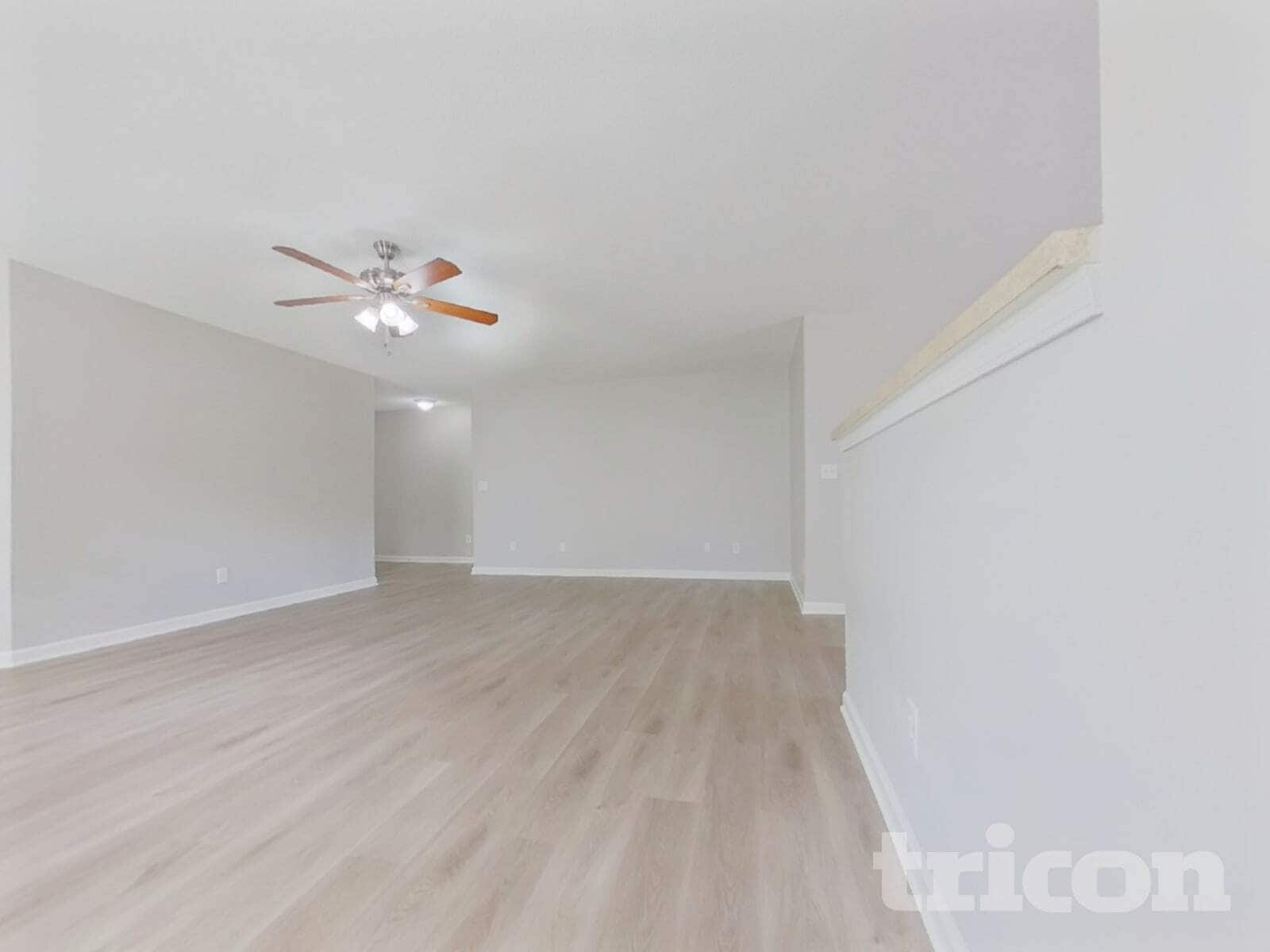 Building Photo - 404 Castle Ridge Dr