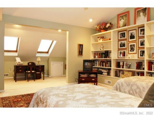 Building Photo - 45 Highland Rd