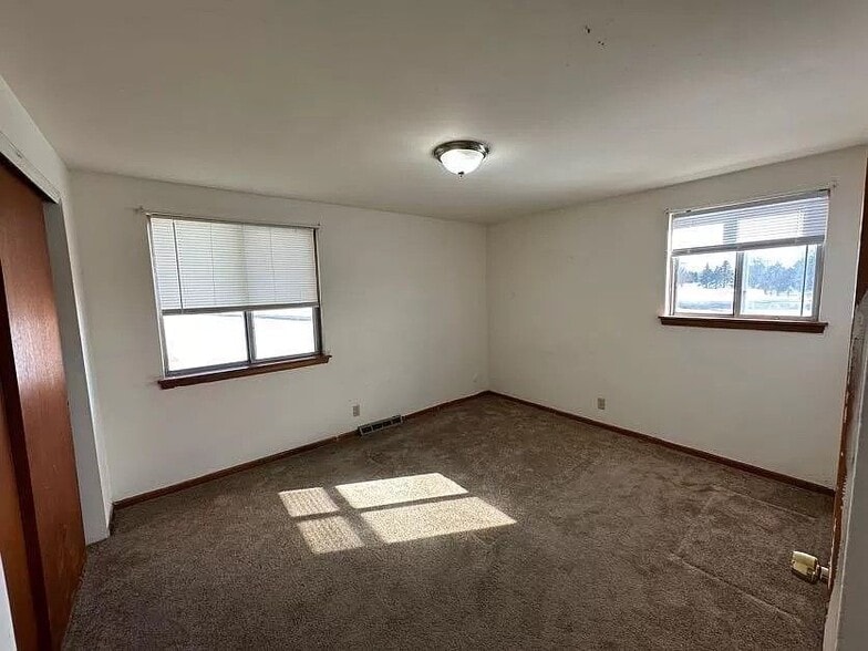 Building Photo - 12100 Countyline Rd