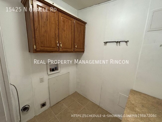 Building Photo - 15425 N Oracle Rd