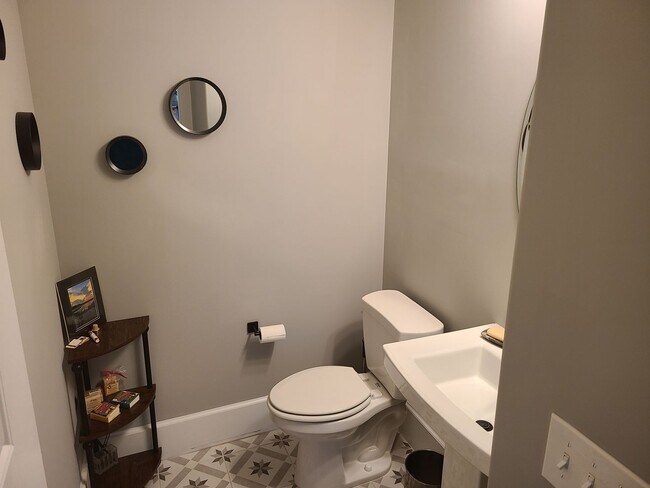 Building Photo - Gorgeous 4 Bedroom, 2.5 bath in Summerhouse community - Holly Ridge