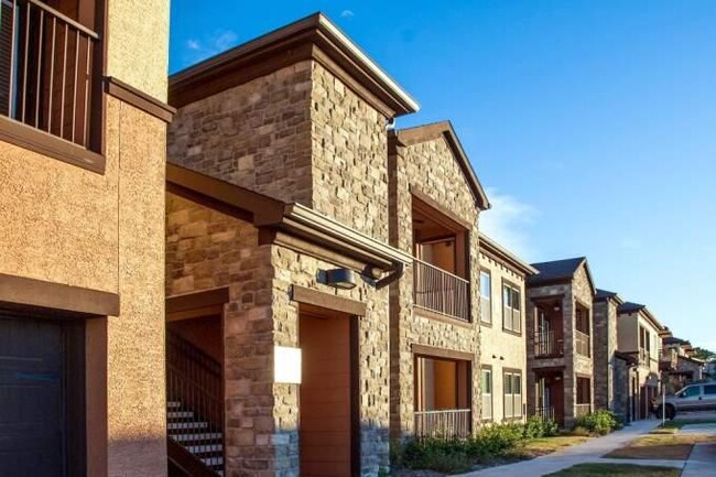 Building Photo - 1 bedroom in Austin TX 78738