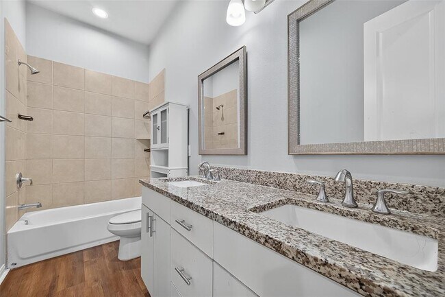 Building Photo - 4922 Paradigm Ln
