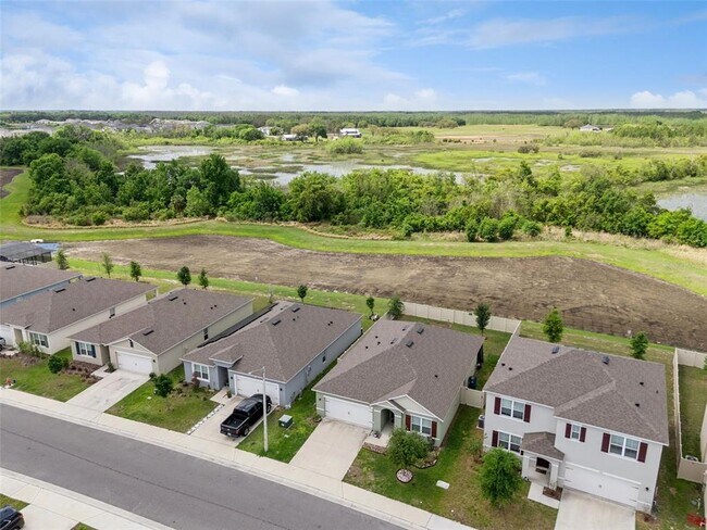 Building Photo - 544 Park Pl Blvd